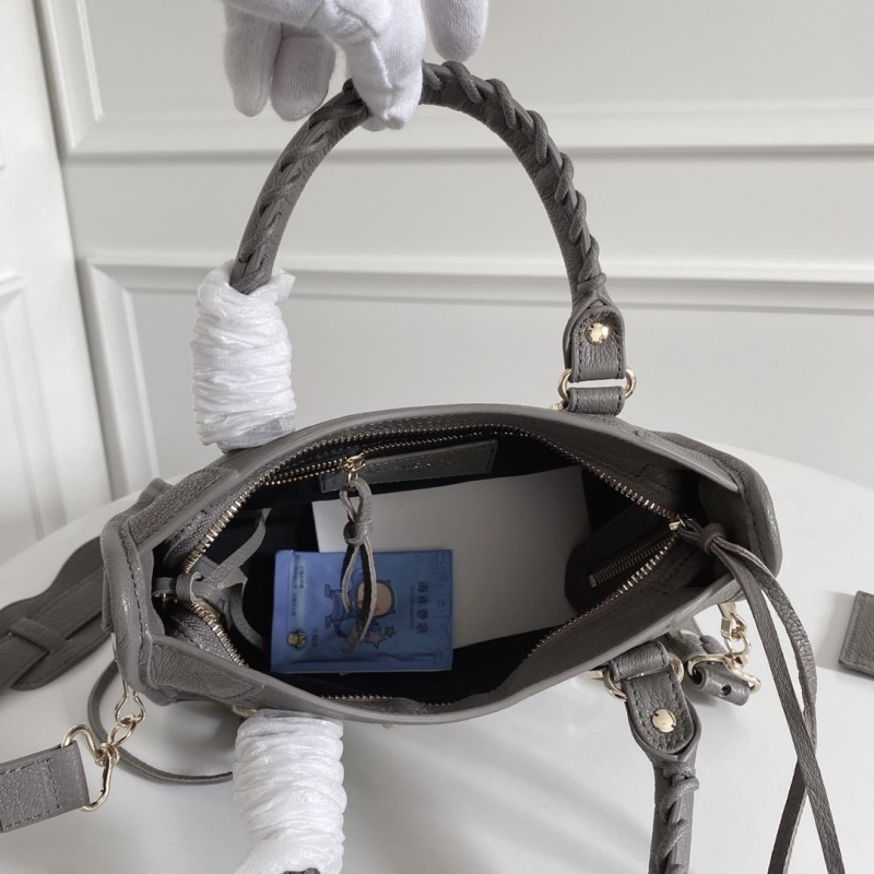 Ba1en*iaga classic city bags